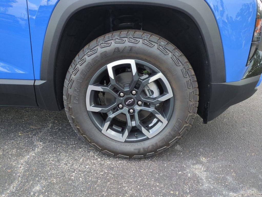 new 2026 Chevrolet Equinox car, priced at $33,640