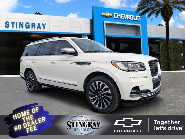 used 2023 Lincoln Navigator car, priced at $74,998