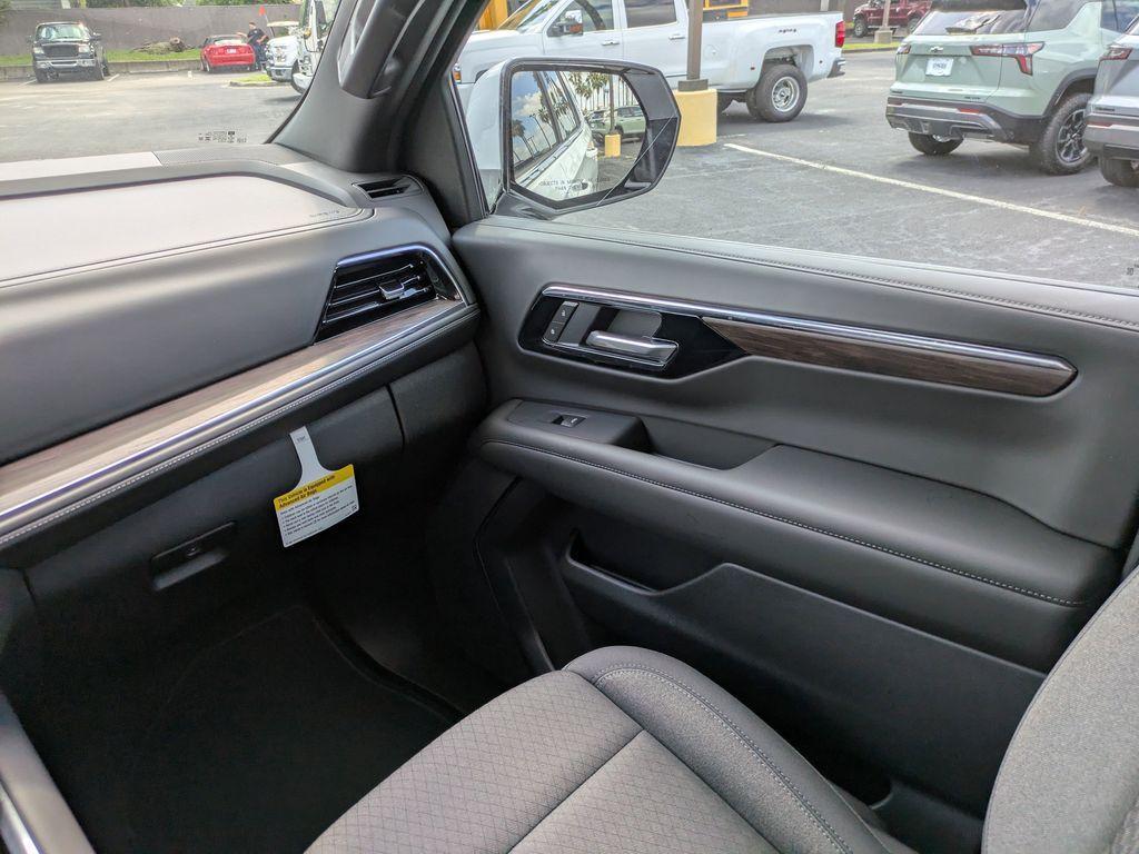new 2025 Chevrolet Tahoe car, priced at $59,195