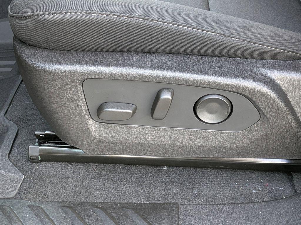 new 2026 Chevrolet Colorado car, priced at $37,175