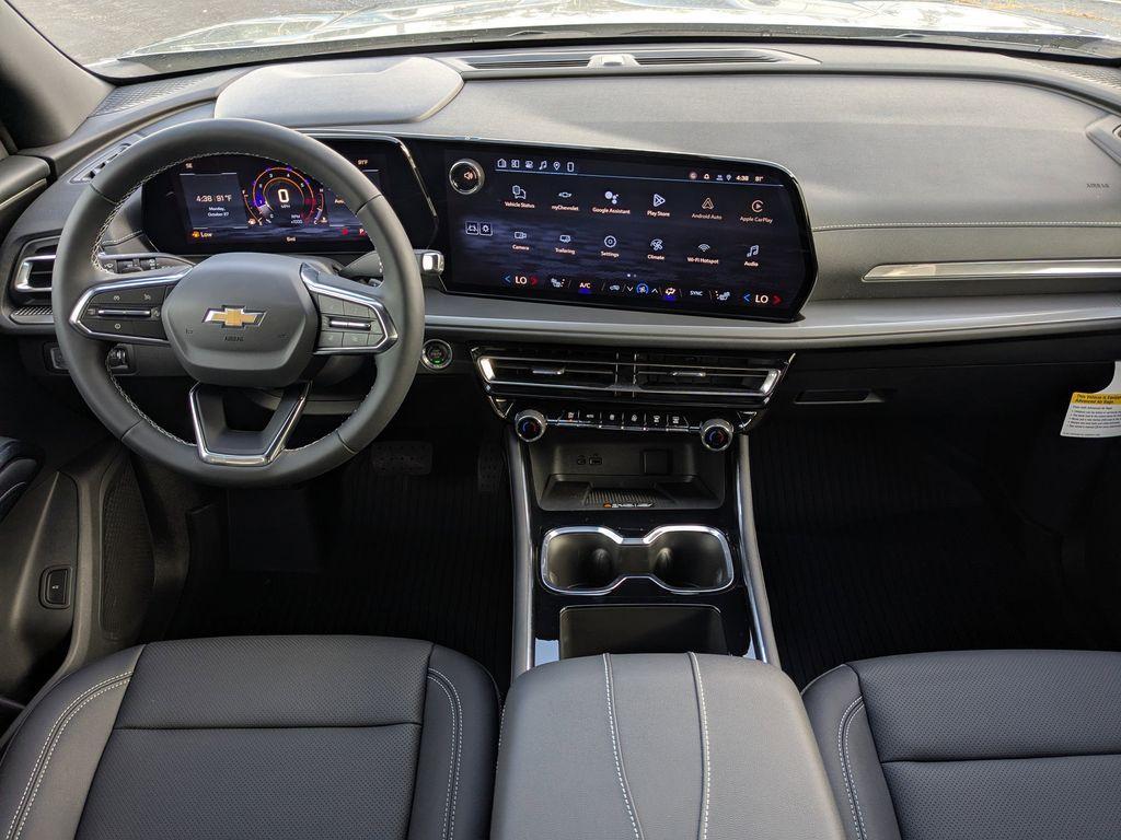 new 2026 Chevrolet Traverse car, priced at $47,690