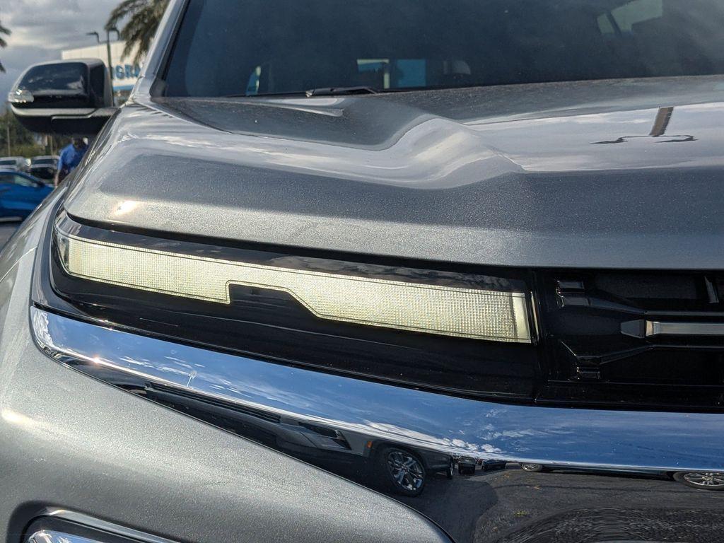 new 2026 Chevrolet Traverse car, priced at $47,690