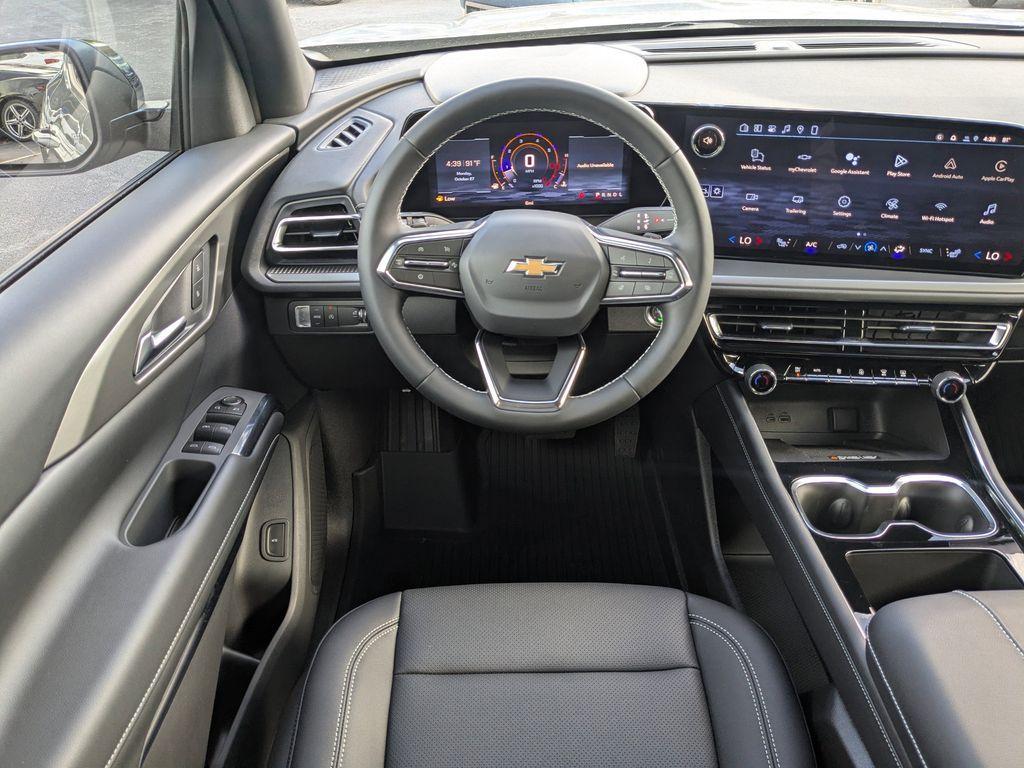 new 2026 Chevrolet Traverse car, priced at $47,690