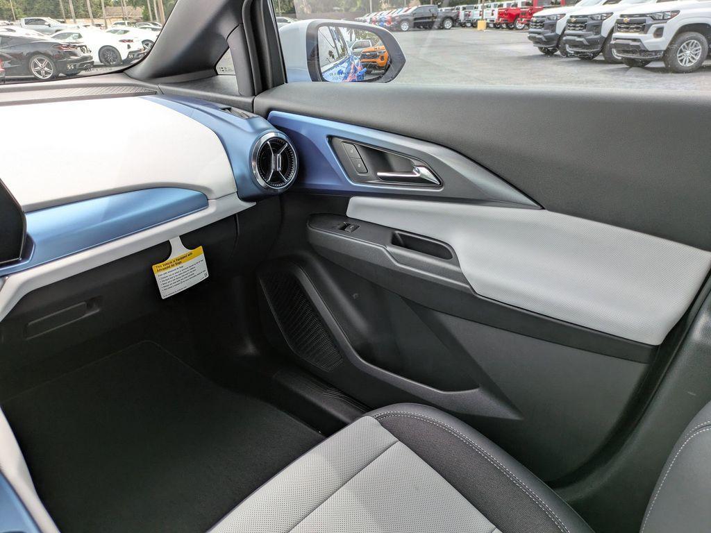 new 2025 Chevrolet Equinox EV car, priced at $38,255