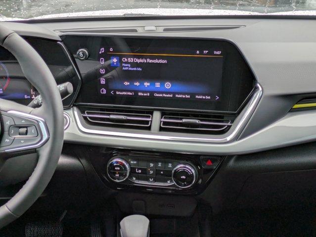 new 2025 Chevrolet Trax car, priced at $25,260