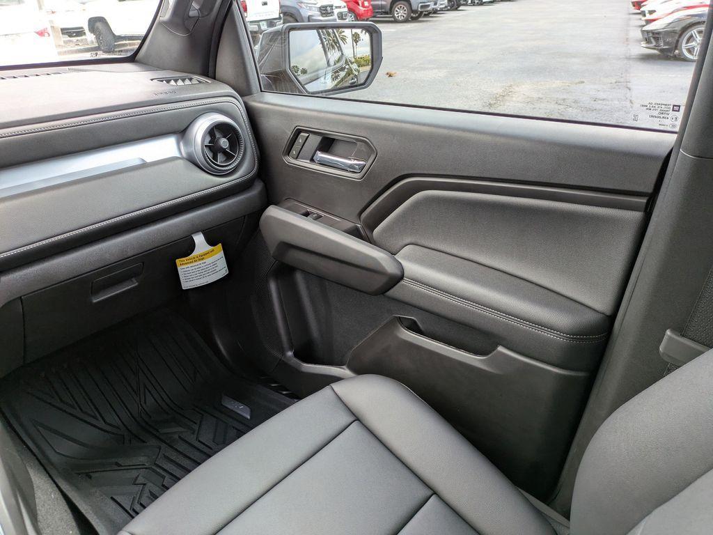 new 2026 Chevrolet Colorado car, priced at $43,240