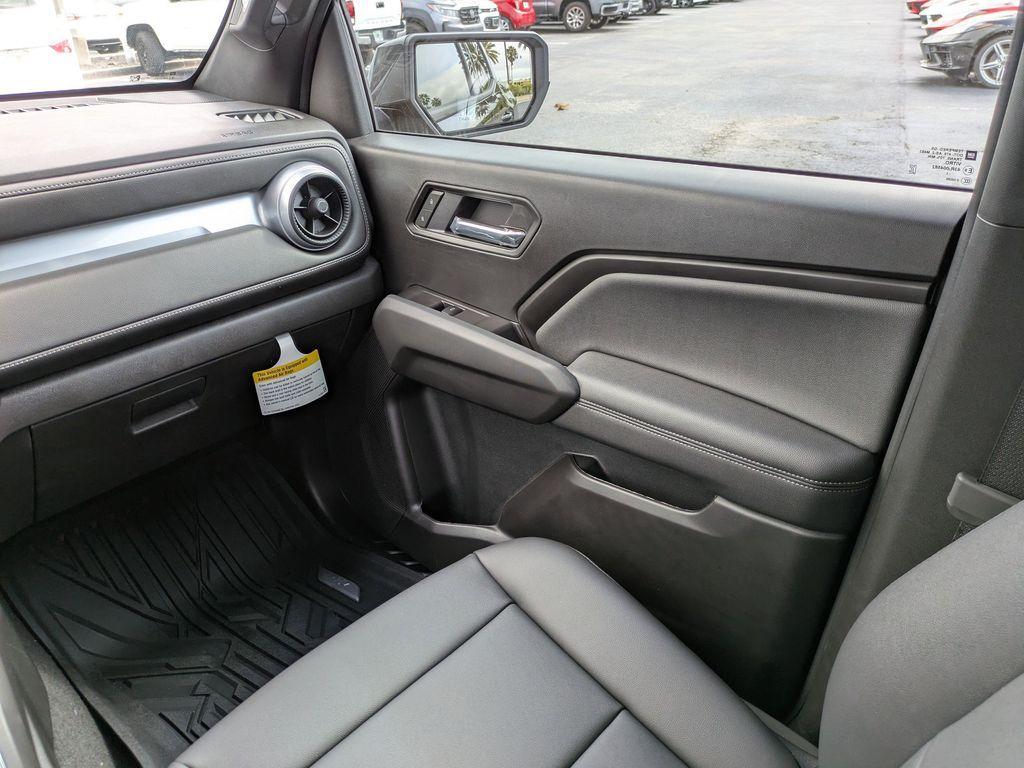 new 2026 Chevrolet Colorado car, priced at $43,740