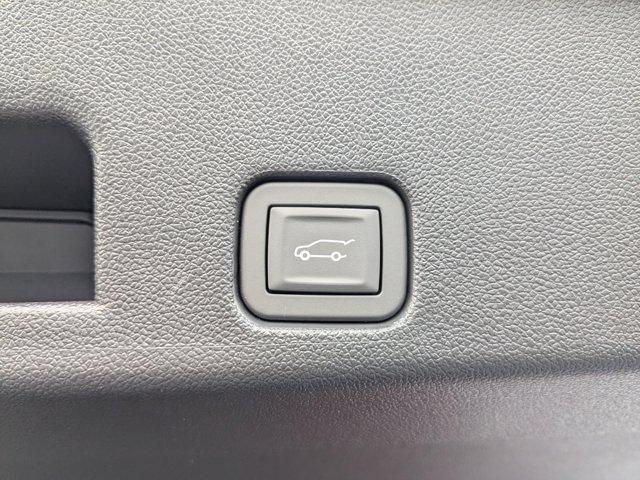 new 2025 Chevrolet Traverse car, priced at $43,540
