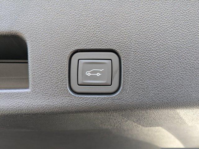 new 2025 Chevrolet Traverse car, priced at $41,295