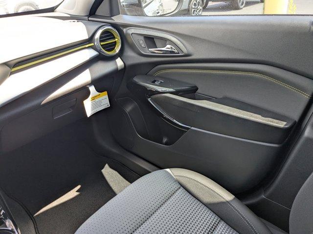 new 2025 Chevrolet Trax car, priced at $25,260
