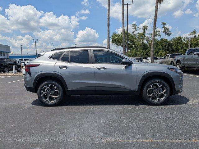 new 2025 Chevrolet Trax car, priced at $25,260
