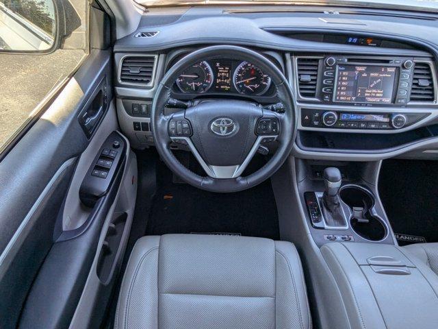 used 2019 Toyota Highlander car, priced at $29,788