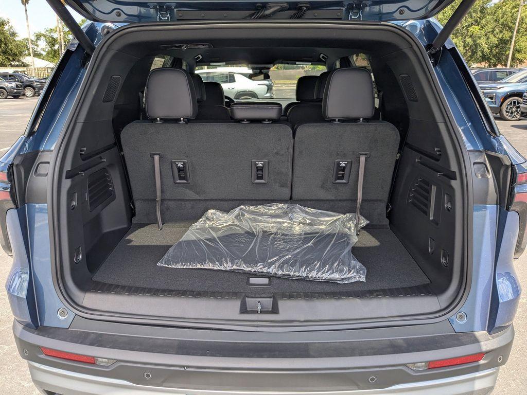 new 2025 Chevrolet Traverse car, priced at $43,975