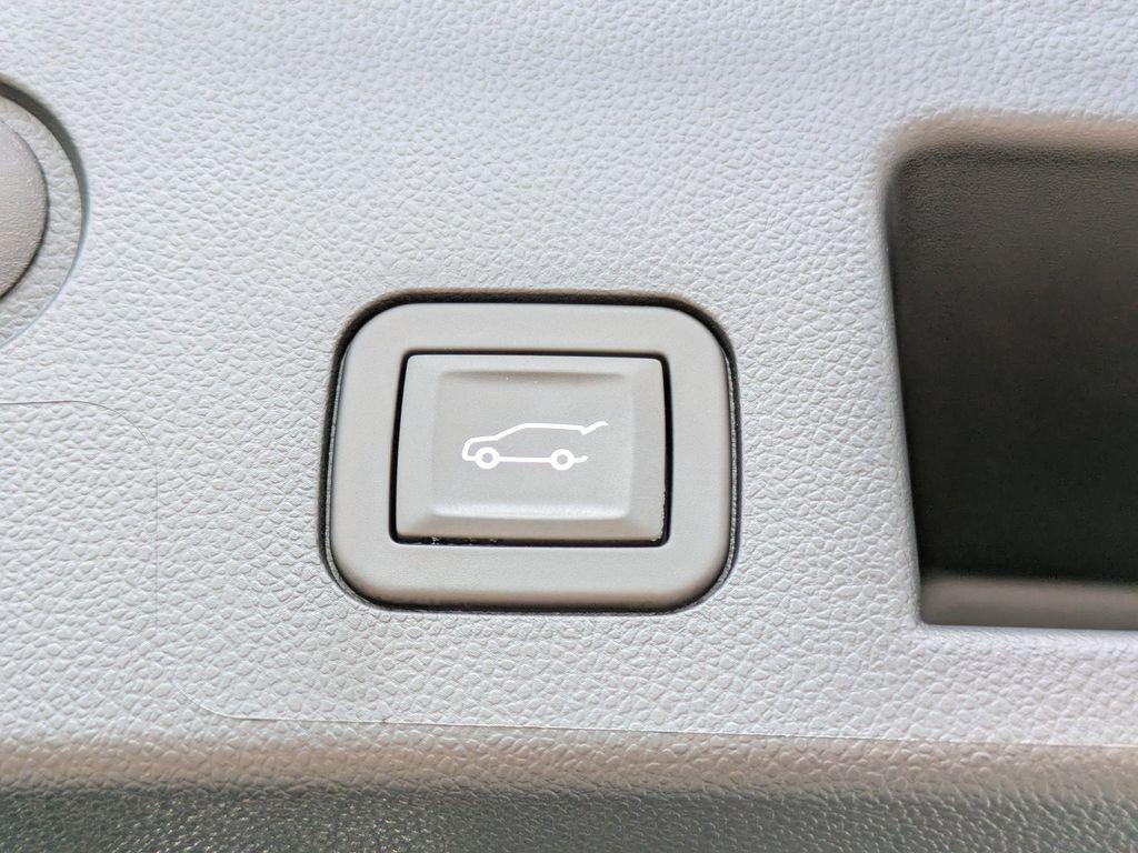 new 2026 Chevrolet Equinox car, priced at $32,580