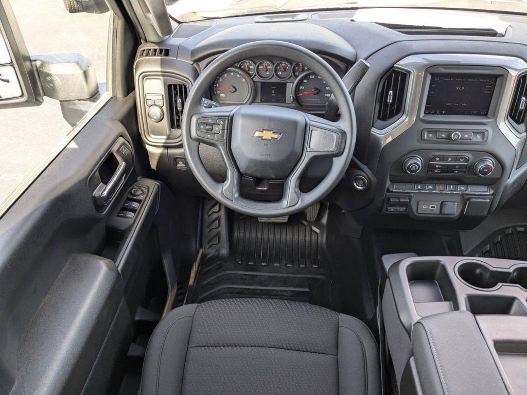 new 2024 Chevrolet Silverado 3500 car, priced at $52,270