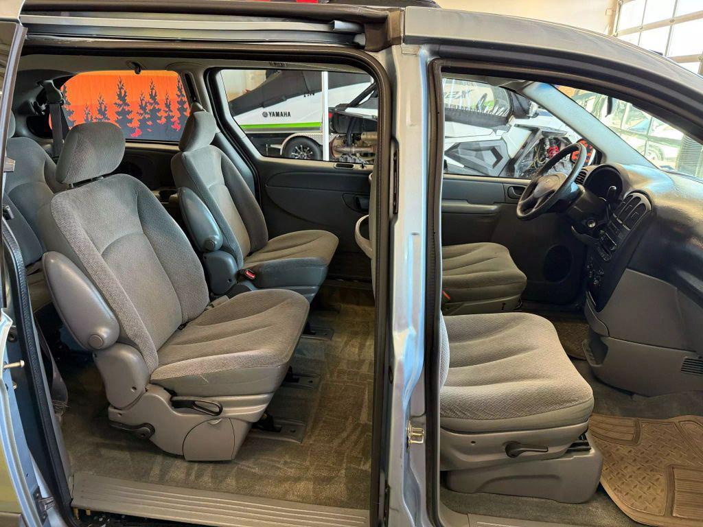 used 2005 Dodge Grand Caravan car, priced at $6,490