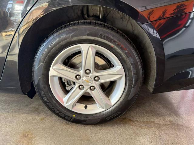 used 2022 Chevrolet Malibu car, priced at $14,990