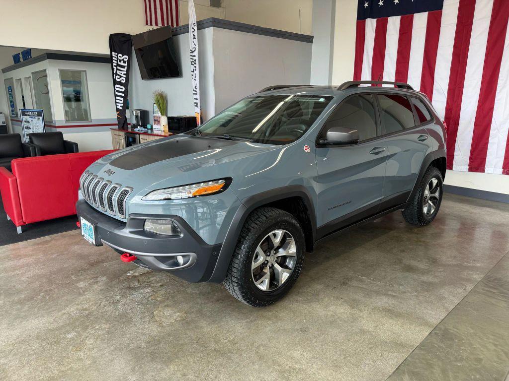 used 2015 Jeep Cherokee car, priced at $12,790