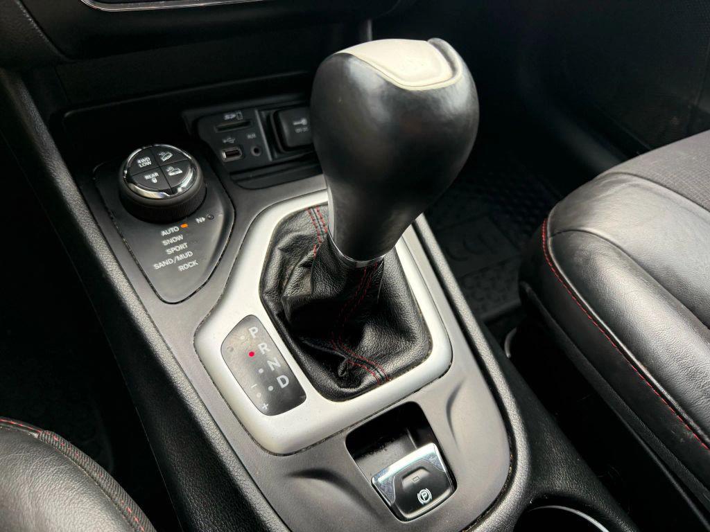 used 2015 Jeep Cherokee car, priced at $12,790