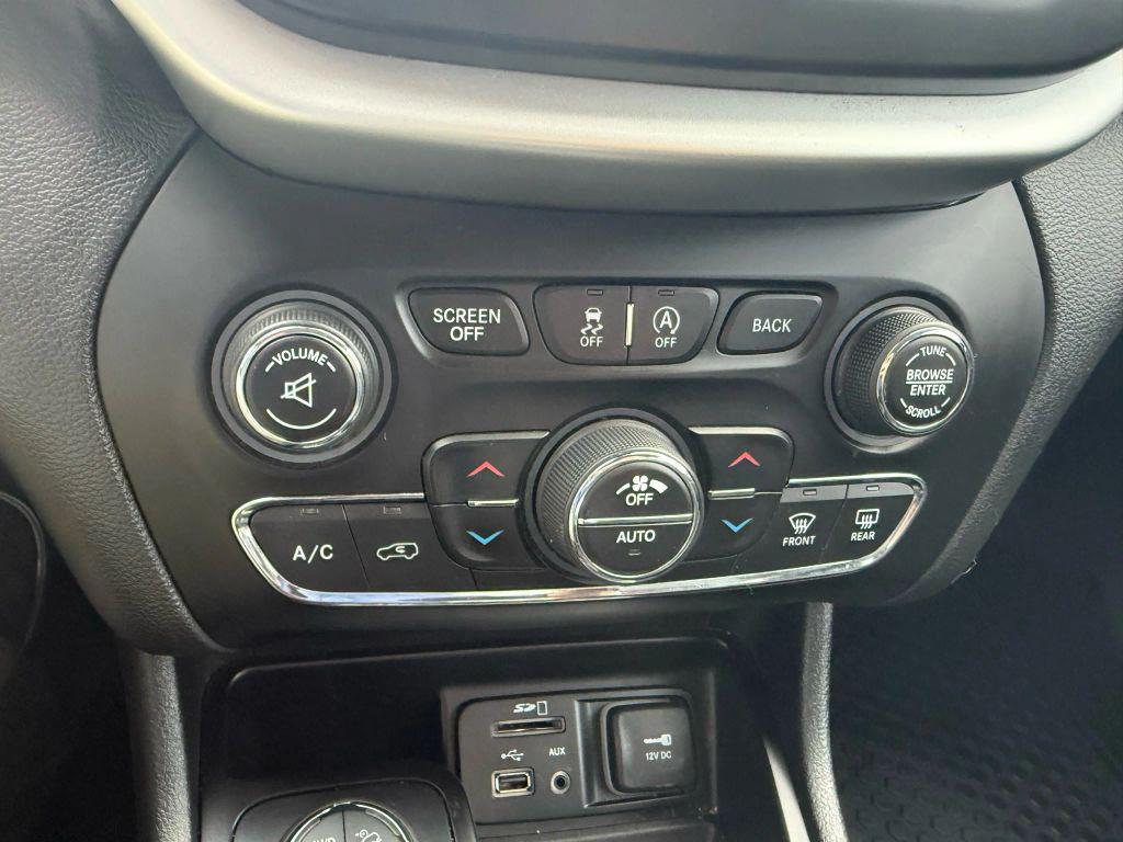 used 2015 Jeep Cherokee car, priced at $12,790