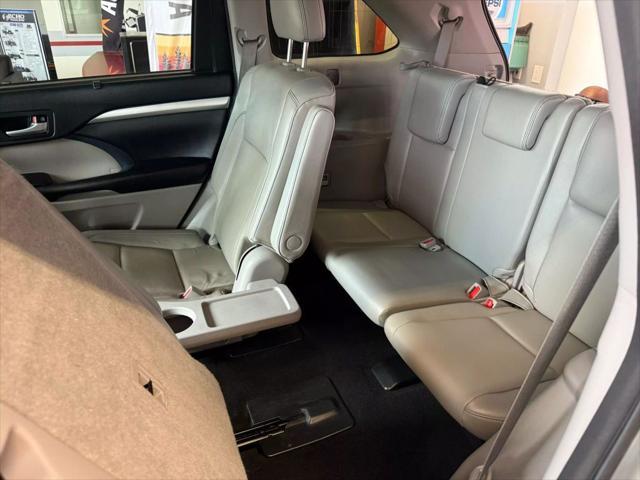 used 2018 Toyota Highlander car, priced at $28,990