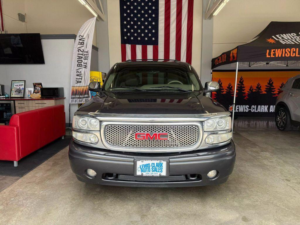 used 2004 GMC Yukon car, priced at $12,490