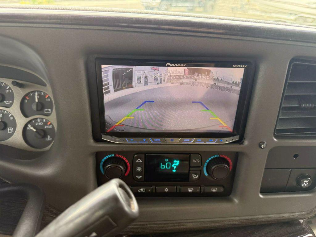 used 2004 GMC Yukon car, priced at $12,490