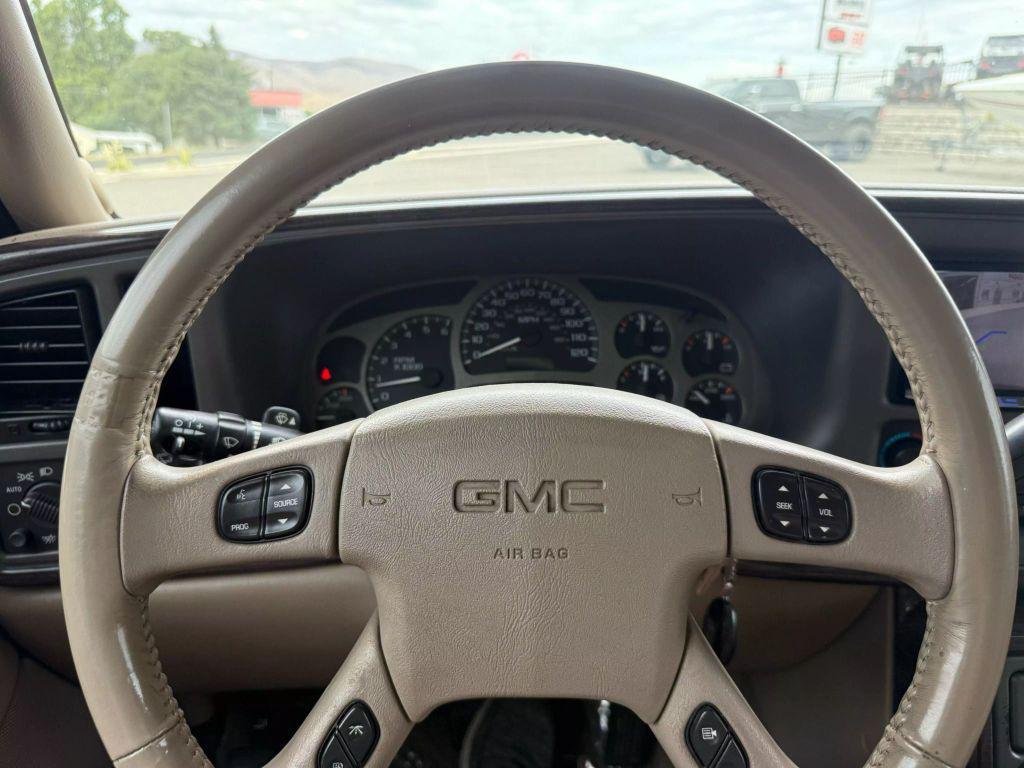 used 2004 GMC Yukon car, priced at $12,490