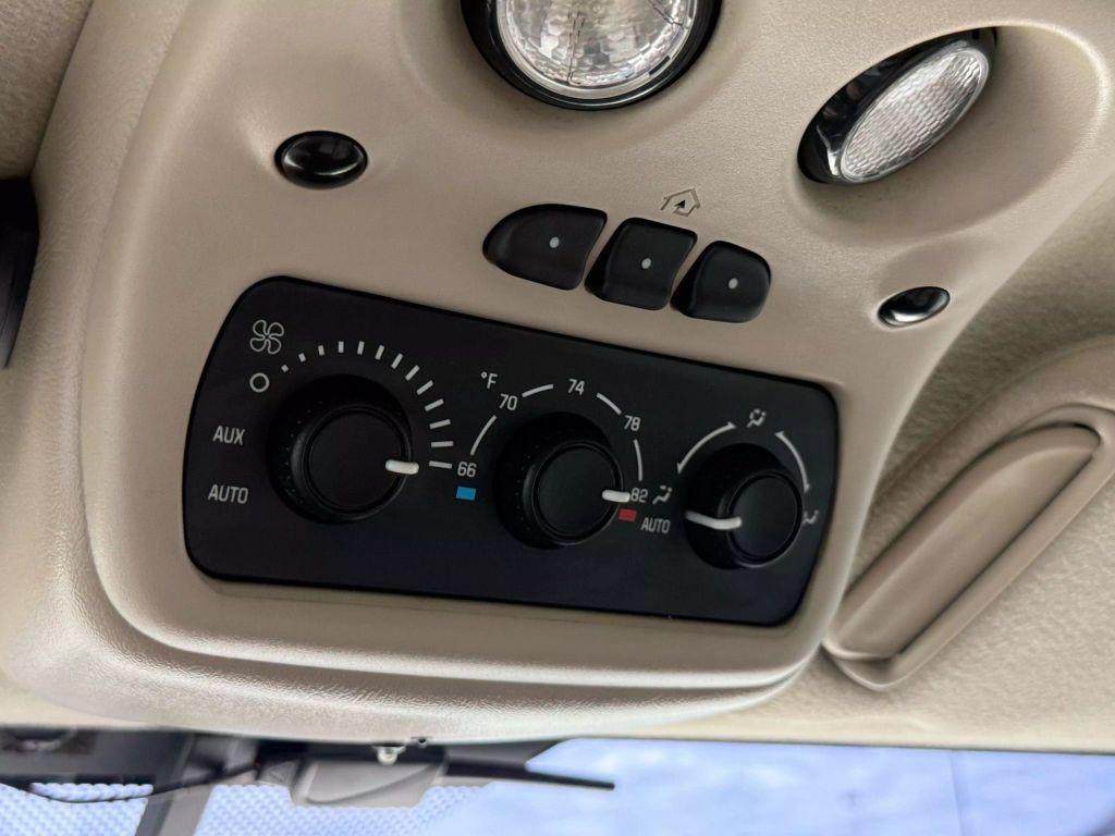 used 2004 GMC Yukon car, priced at $12,490