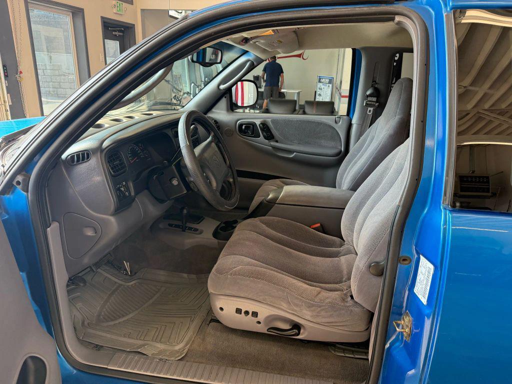 used 2000 Dodge Dakota car, priced at $9,990