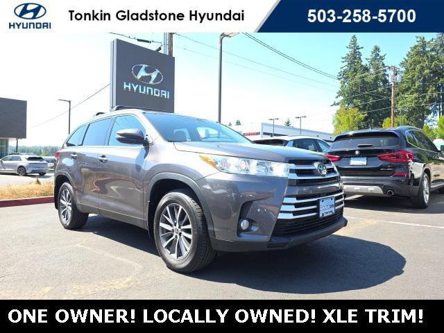 used 2019 Toyota Highlander car, priced at $26,515