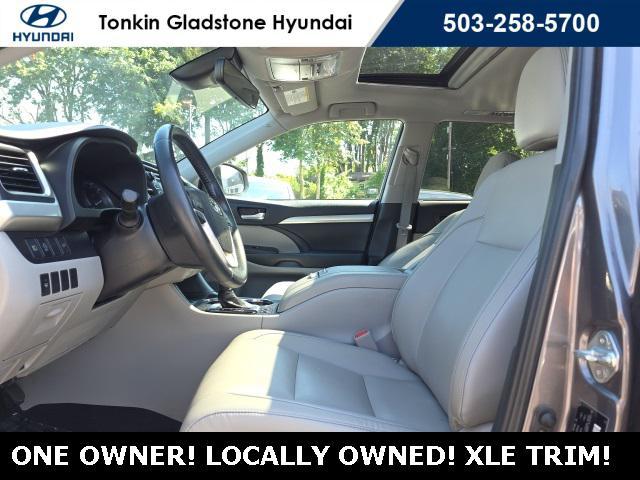 used 2019 Toyota Highlander car, priced at $26,515