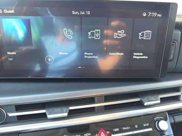 used 2025 Hyundai Santa Fe car, priced at $31,995