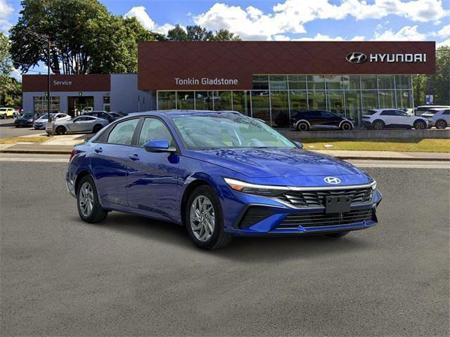 new 2025 Hyundai ELANTRA HEV car, priced at $22,999