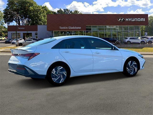 new 2025 Hyundai Elantra car, priced at $24,474