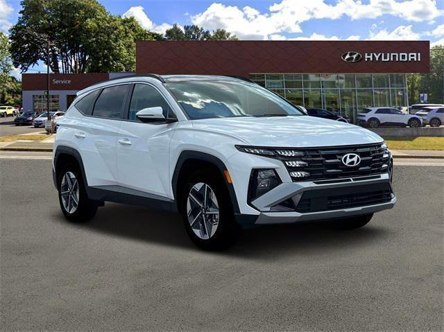 new 2025 Hyundai TUCSON Hybrid car, priced at $36,875