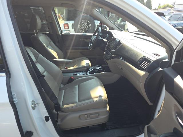 used 2020 Honda Pilot car, priced at $31,321