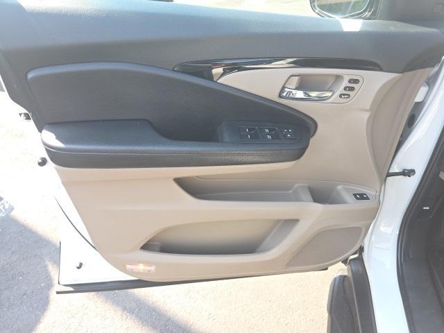 used 2020 Honda Pilot car, priced at $31,321