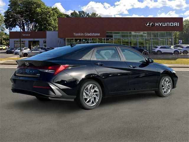 new 2025 Hyundai ELANTRA HEV car, priced at $23,365