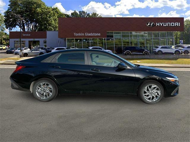 new 2025 Hyundai ELANTRA HEV car, priced at $23,365