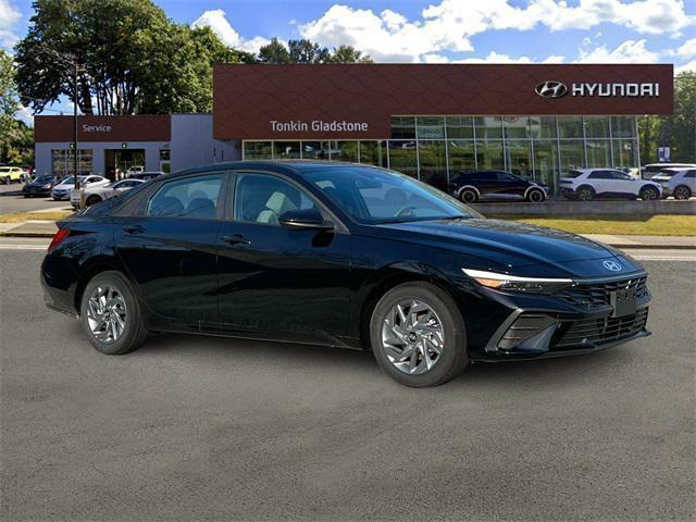 new 2025 Hyundai ELANTRA HEV car, priced at $23,365