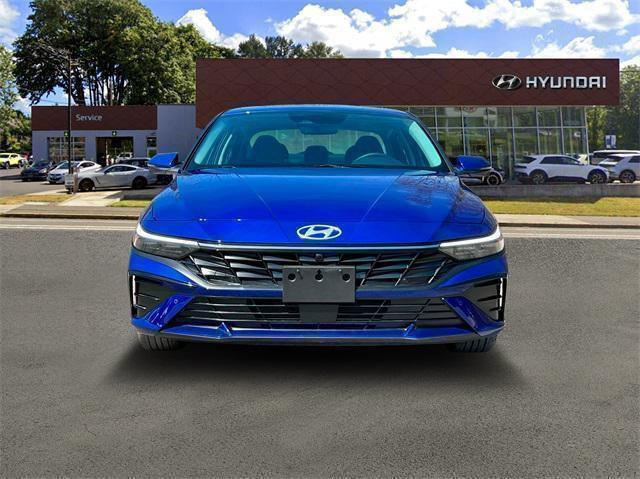 new 2025 Hyundai Elantra car, priced at $27,418