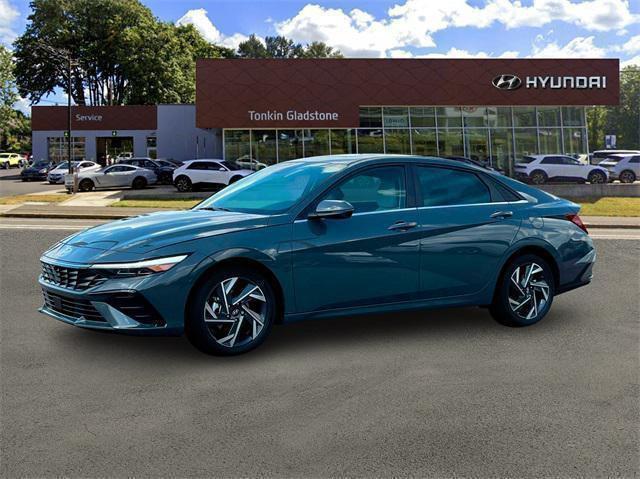 new 2025 Hyundai Elantra car, priced at $27,417