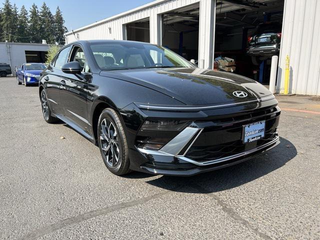 new 2024 Hyundai Sonata car, priced at $29,591