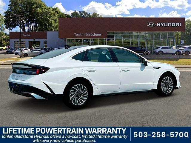 new 2025 Hyundai Sonata Hybrid car, priced at $39,605