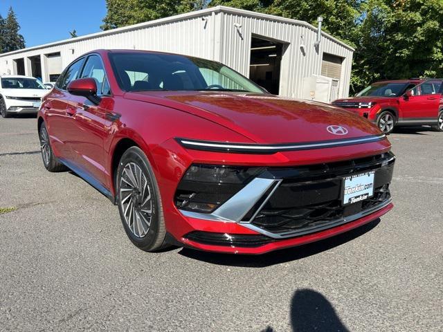 new 2024 Hyundai Sonata Hybrid car, priced at $31,833