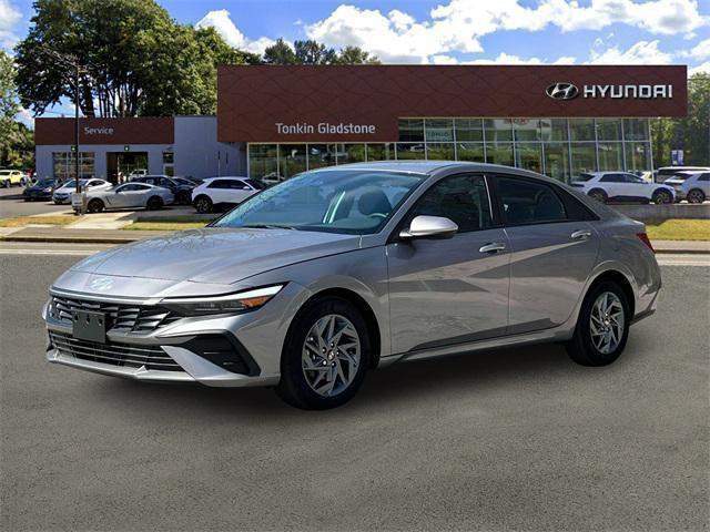 new 2025 Hyundai ELANTRA HEV car, priced at $25,125