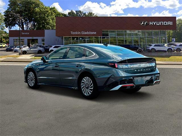 new 2025 Hyundai Sonata Hybrid car, priced at $39,090