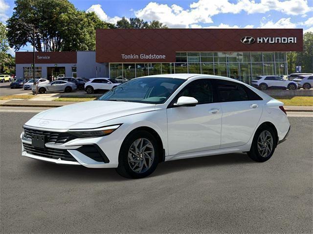 new 2025 Hyundai Elantra car, priced at $28,155