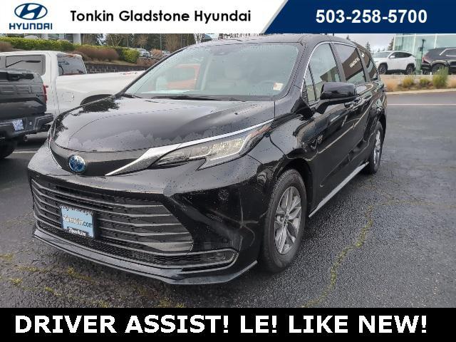 used 2022 Toyota Sienna car, priced at $33,252